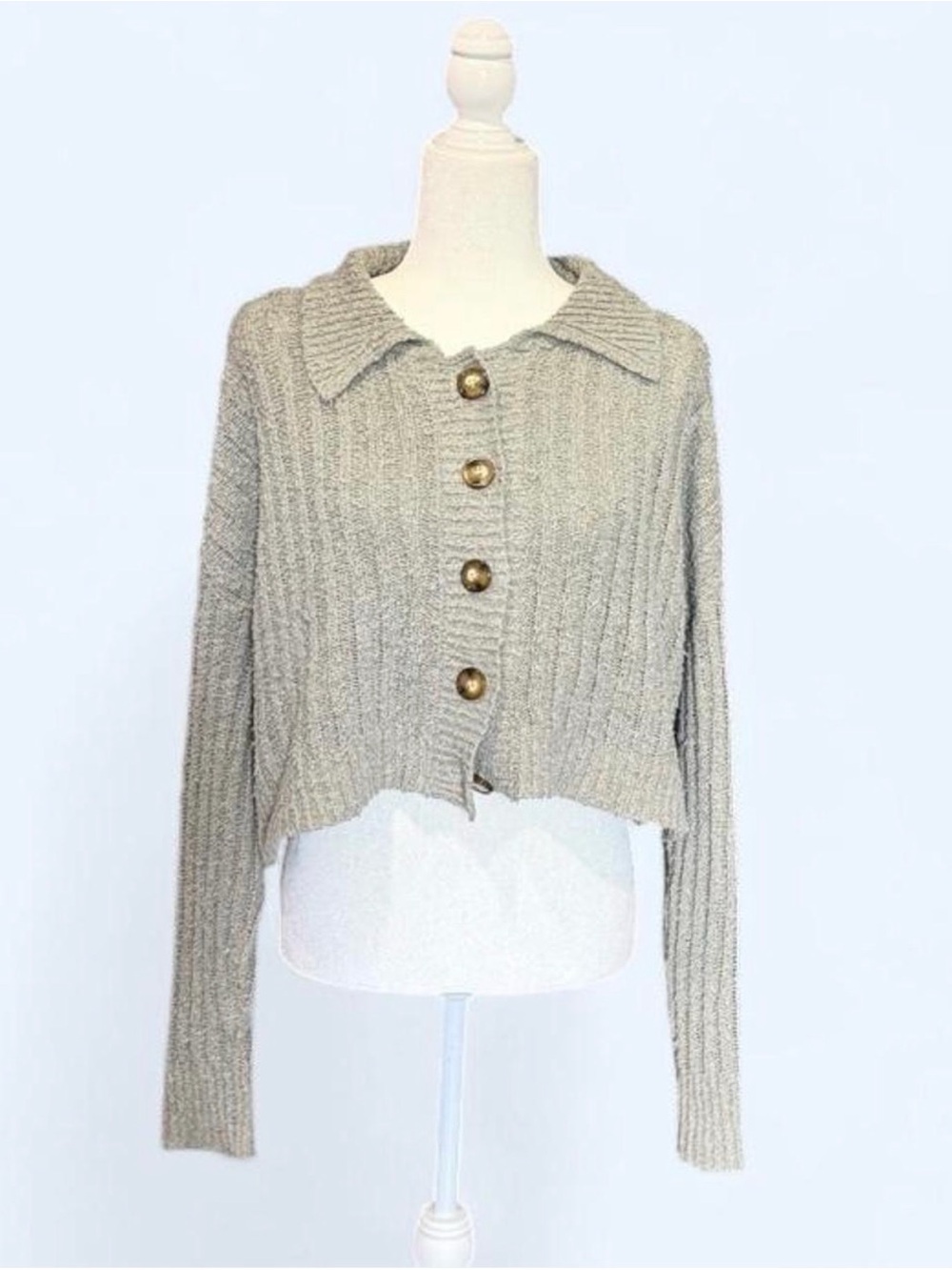 Cozy Ribbed Button-Up Cardigan Sweater in Gray